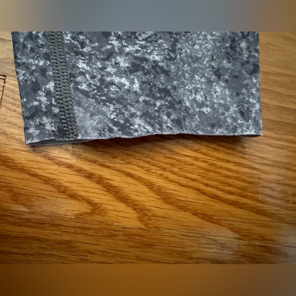 Lululemon Tight Stuff Tight II Size 4 in Area Ice Grey - Picture 8 of 15